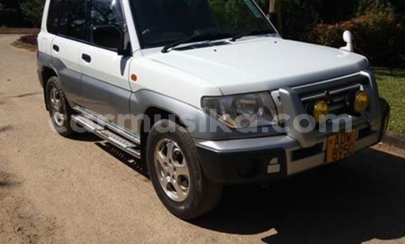 Buy Used Mitsubishi Pajero White Car in Alexandra Park in Harare Buy Used Mitsubishi Pajero White Car in Alexandra Park in Harare