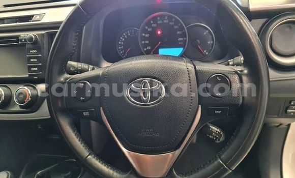 Acheter Occasion Voiture Toyota RAV4 Blanc à Beitbridge, Matabeleland South Acheter Occasion Voiture Toyota RAV4 Blanc à Beitbridge, Matabeleland South