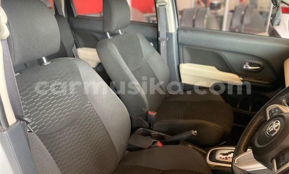Acheter Occasion Voiture Toyota Rush Gris à Beitbridge, Matabeleland South Acheter Occasion Voiture Toyota Rush Gris à Beitbridge, Matabeleland South