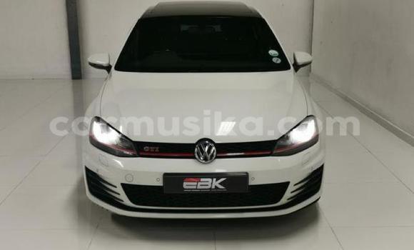 Nunua Ilio tumika Volkswagen Golf GTI Nyeupe Gari ndani ya Beitbridge nchini Matabeleland Kusini Nunua Ilio tumika Volkswagen Golf GTI Nyeupe Gari ndani ya Beitbridge nchini Matabeleland Kusini