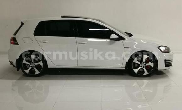 Nunua Ilio tumika Volkswagen Golf GTI Nyeupe Gari ndani ya Beitbridge nchini Matabeleland Kusini Nunua Ilio tumika Volkswagen Golf GTI Nyeupe Gari ndani ya Beitbridge nchini Matabeleland Kusini