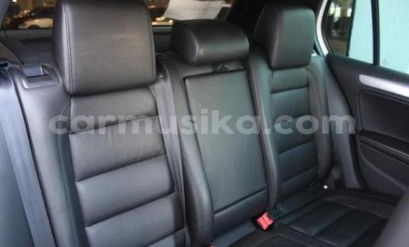 Nunua Ilio tumika Volkswagen Golf GTI Nyeupe Gari ndani ya Beitbridge nchini Matabeleland Kusini Nunua Ilio tumika Volkswagen Golf GTI Nyeupe Gari ndani ya Beitbridge nchini Matabeleland Kusini