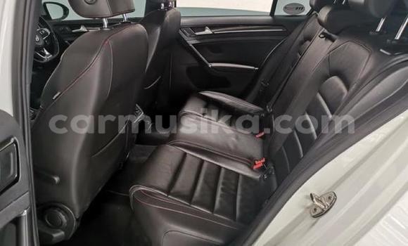 Nunua Ilio tumika Volkswagen Golf GTI Nyeupe Gari ndani ya Beitbridge nchini Matabeleland Kusini Nunua Ilio tumika Volkswagen Golf GTI Nyeupe Gari ndani ya Beitbridge nchini Matabeleland Kusini