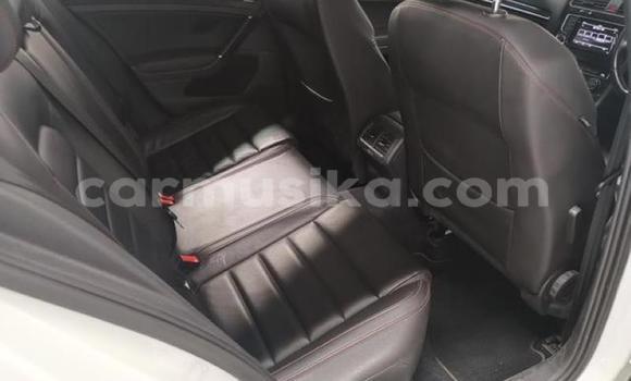 Nunua Ilio tumika Volkswagen Golf GTI Nyeupe Gari ndani ya Beitbridge nchini Matabeleland Kusini Nunua Ilio tumika Volkswagen Golf GTI Nyeupe Gari ndani ya Beitbridge nchini Matabeleland Kusini