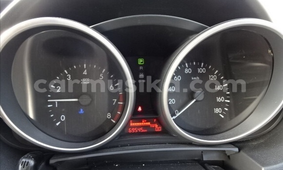 Buy Used Mazda Premacy Silver Car in Beitbridge in Matabeleland South Buy Used Mazda Premacy Silver Car in Beitbridge in Matabeleland South