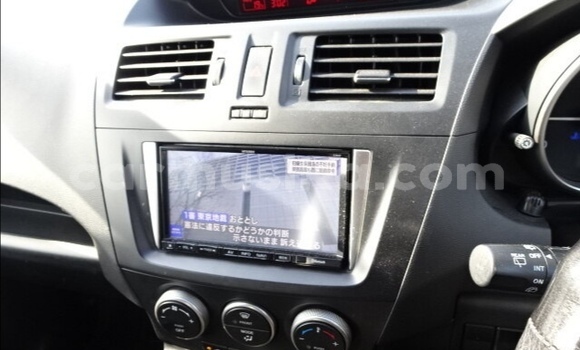 Buy Used Mazda Premacy Silver Car in Beitbridge in Matabeleland South Buy Used Mazda Premacy Silver Car in Beitbridge in Matabeleland South