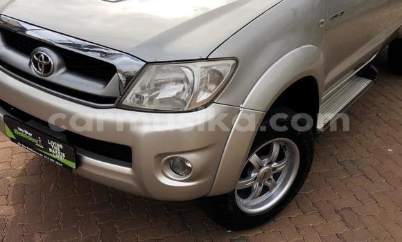 Buy Used Toyota Hilux Silver Car in Beitbridge in Matabeleland South Buy Used Toyota Hilux Silver Car in Beitbridge in Matabeleland South