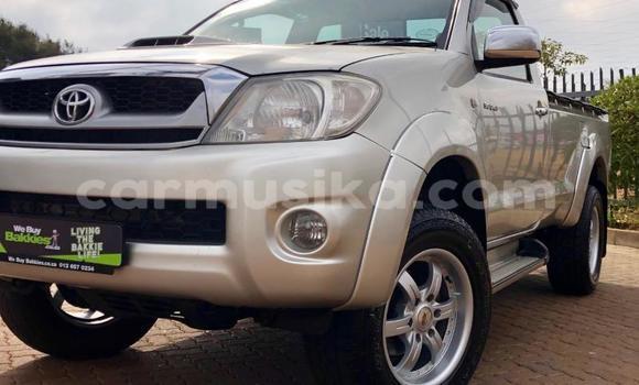 Buy Used Toyota Hilux Silver Car in Beitbridge in Matabeleland South Buy Used Toyota Hilux Silver Car in Beitbridge in Matabeleland South