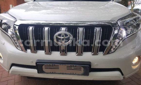 Buy Used Toyota Land Cruiser Prado White Car in Harare in Harare Buy Used Toyota Land Cruiser Prado White Car in Harare in Harare