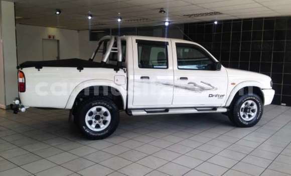 Buy Used Mazda B–series White Car in Beitbridge in Matabeleland South Buy Used Mazda B–series White Car in Beitbridge in Matabeleland South