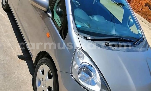 Buy Used Honda Fit Silver Car in Beitbridge in Matabeleland South Buy Used Honda Fit Silver Car in Beitbridge in Matabeleland South