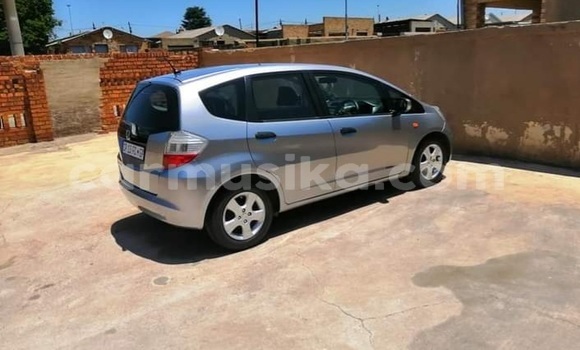 Buy Used Honda Fit Silver Car in Beitbridge in Matabeleland South Buy Used Honda Fit Silver Car in Beitbridge in Matabeleland South