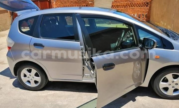 Buy Used Honda Fit Silver Car in Beitbridge in Matabeleland South Buy Used Honda Fit Silver Car in Beitbridge in Matabeleland South