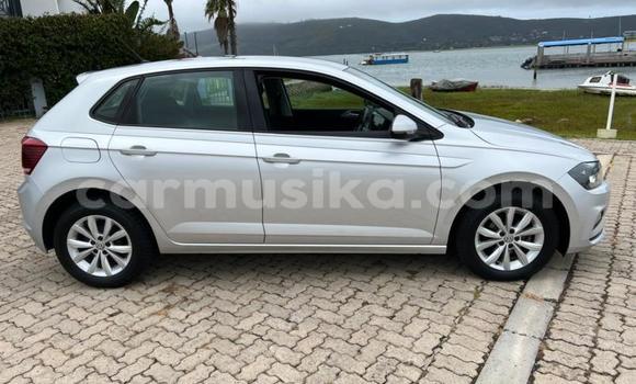 Nunua Ilio tumika Volkswagen Polo Fedha Gari ndani ya Beitbridge nchini Matabeleland Kusini Nunua Ilio tumika Volkswagen Polo Fedha Gari ndani ya Beitbridge nchini Matabeleland Kusini