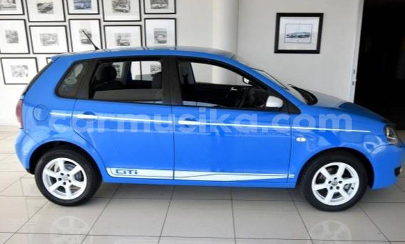 Nunua Ilio tumika Volkswagen Polo Bluu Gari ndani ya Beitbridge nchini Matabeleland Kusini Nunua Ilio tumika Volkswagen Polo Bluu Gari ndani ya Beitbridge nchini Matabeleland Kusini