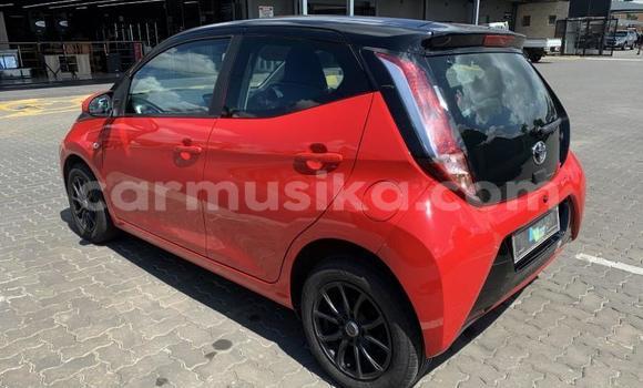 Acheter Occasion Voiture Toyota Aygo Rouge à Beitbridge, Matabeleland South Acheter Occasion Voiture Toyota Aygo Rouge à Beitbridge, Matabeleland South