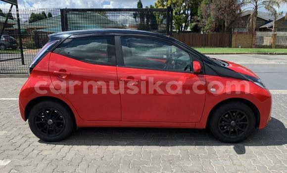 Acheter Occasion Voiture Toyota Aygo Rouge à Beitbridge, Matabeleland South Acheter Occasion Voiture Toyota Aygo Rouge à Beitbridge, Matabeleland South