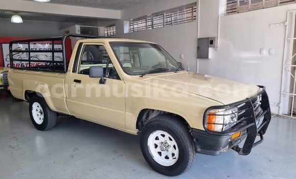Acheter Occasion Voiture Toyota Hilux Marron à Beitbridge, Matabeleland South Acheter Occasion Voiture Toyota Hilux Marron à Beitbridge, Matabeleland South