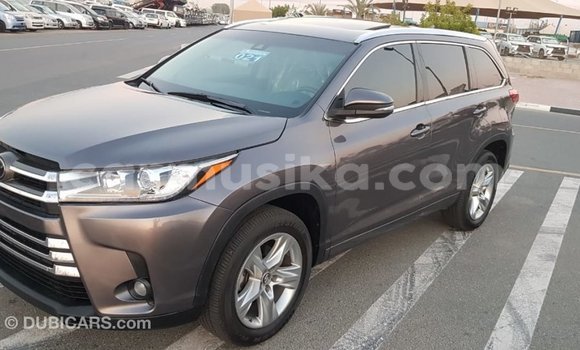 Tenga Imported Toyota Highlander Zvimwe Mota in Import - Dubai in Harare Tenga Imported Toyota Highlander Zvimwe Mota in Import - Dubai in Harare