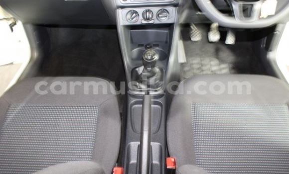 Tenga Tsaru Volkswagen Polo Chena Mota in Beitbridge in Matabeleland South Tenga Tsaru Volkswagen Polo Chena Mota in Beitbridge in Matabeleland South