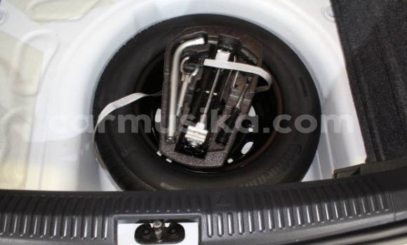 Tenga Tsaru Volkswagen Polo Chena Mota in Beitbridge in Matabeleland South Tenga Tsaru Volkswagen Polo Chena Mota in Beitbridge in Matabeleland South