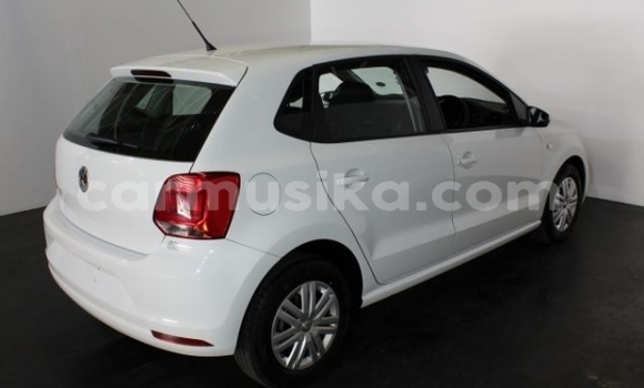 Tenga Tsaru Volkswagen Polo Chena Mota in Beitbridge in Matabeleland South Tenga Tsaru Volkswagen Polo Chena Mota in Beitbridge in Matabeleland South