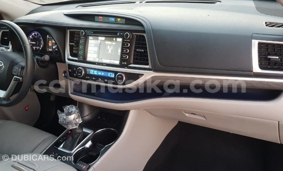 Tenga Imported Toyota Highlander Zvimwe Mota in Import - Dubai in Harare Tenga Imported Toyota Highlander Zvimwe Mota in Import - Dubai in Harare