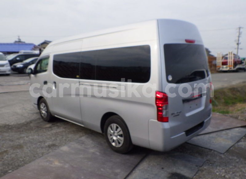 Big with watermark nissan caravan matabeleland south beitbridge 28433