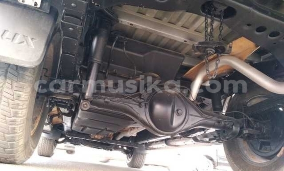 Acheter Occasion Voiture Toyota Hilux Blanc à Beitbridge, Matabeleland South Acheter Occasion Voiture Toyota Hilux Blanc à Beitbridge, Matabeleland South