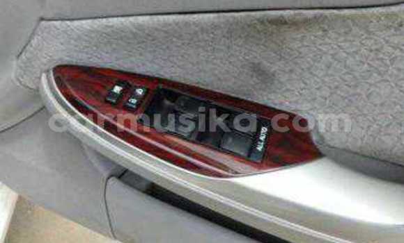 Tenga Tsaru Toyota Crown Chena Mota in Beitbridge in Matabeleland South Tenga Tsaru Toyota Crown Chena Mota in Beitbridge in Matabeleland South