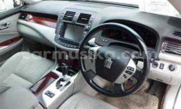 Tenga Tsaru Toyota Crown Chena Mota in Beitbridge in Matabeleland South Tenga Tsaru Toyota Crown Chena Mota in Beitbridge in Matabeleland South