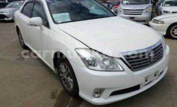 Tenga Tsaru Toyota Crown Chena Mota in Beitbridge in Matabeleland South Tenga Tsaru Toyota Crown Chena Mota in Beitbridge in Matabeleland South