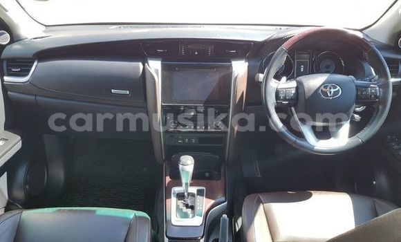 Tenga Tsaru Toyota Fortuner Chena Mota in Beitbridge in Matabeleland South Tenga Tsaru Toyota Fortuner Chena Mota in Beitbridge in Matabeleland South