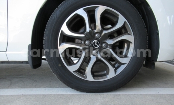 Buy Used Mazda Demio White Car in Beitbridge in Matabeleland South Buy Used Mazda Demio White Car in Beitbridge in Matabeleland South