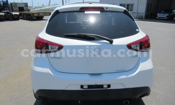 Buy Used Mazda Demio White Car in Beitbridge in Matabeleland South Buy Used Mazda Demio White Car in Beitbridge in Matabeleland South