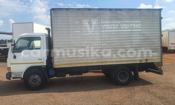 Acheter Occasion Utilitaire Toyota Dyna Autre à Beitbridge, Matabeleland South Acheter Occasion Utilitaire Toyota Dyna Autre à Beitbridge, Matabeleland South