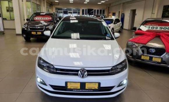 Acheter Occasion Voiture Volkswagen Polo Blanc à Beitbridge, Matabeleland South Acheter Occasion Voiture Volkswagen Polo Blanc à Beitbridge, Matabeleland South