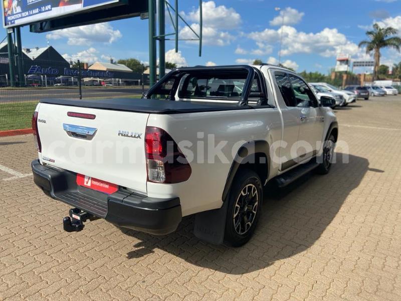 Big with watermark toyota hilux matabeleland south beitbridge 28482