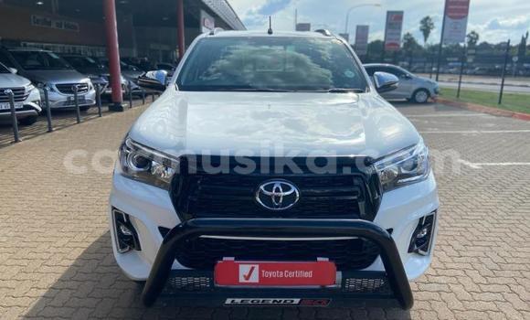 Acheter Occasion Voiture Toyota Hilux Blanc à Beitbridge, Matabeleland South Acheter Occasion Voiture Toyota Hilux Blanc à Beitbridge, Matabeleland South
