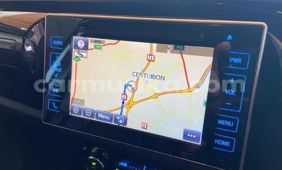 Buy Used Toyota Hilux White Car in Beitbridge in Matabeleland South Buy Used Toyota Hilux White Car in Beitbridge in Matabeleland South