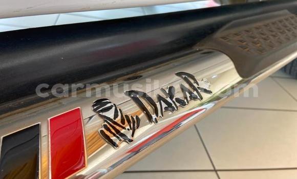 Buy Used Toyota Hilux White Car in Beitbridge in Matabeleland South Buy Used Toyota Hilux White Car in Beitbridge in Matabeleland South