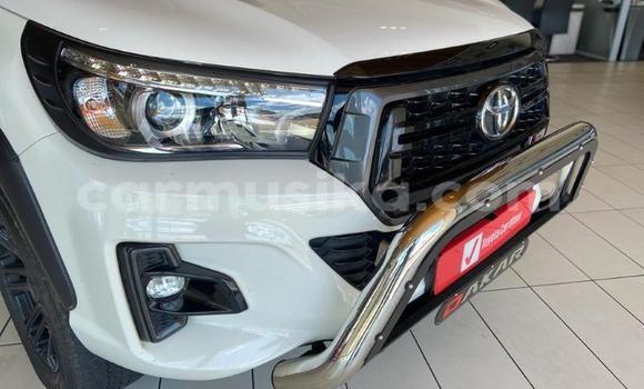 Buy Used Toyota Hilux White Car in Beitbridge in Matabeleland South Buy Used Toyota Hilux White Car in Beitbridge in Matabeleland South