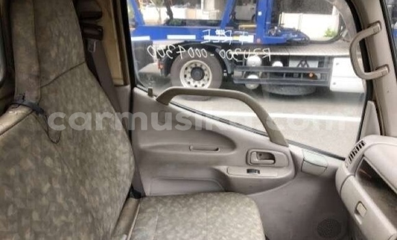 Buy Import Hino 300 Blue Truck in Beitbridge in Matabeleland South Buy Import Hino 300 Blue Truck in Beitbridge in Matabeleland South