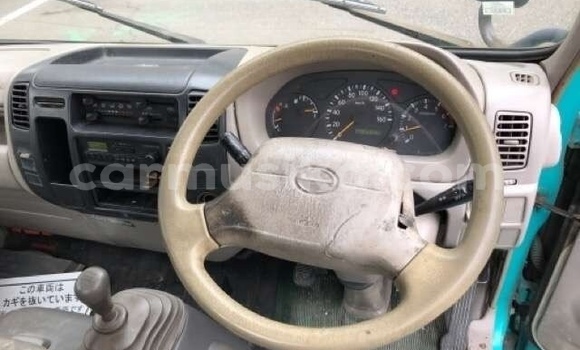 Buy Import Hino 300 Blue Truck in Beitbridge in Matabeleland South Buy Import Hino 300 Blue Truck in Beitbridge in Matabeleland South