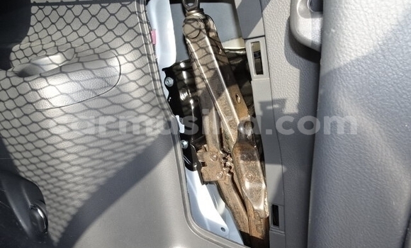 Nunua Ilio tumika Toyota Vanguard Nyeupe Gari ndani ya Beitbridge nchini Matabeleland Kusini Nunua Ilio tumika Toyota Vanguard Nyeupe Gari ndani ya Beitbridge nchini Matabeleland Kusini