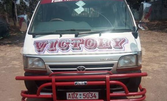Buy Used Toyota Hiace White Car in Alexandra Park in Harare Buy Used Toyota Hiace White Car in Alexandra Park in Harare