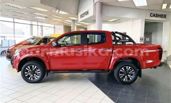 Buy Used Isuzu D–MAX Red Car in Beitbridge in Matabeleland South