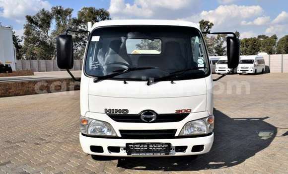Acheter Occasion Voiture Haima 3 Blanc à Beitbridge, Matabeleland South Acheter Occasion Voiture Haima 3 Blanc à Beitbridge, Matabeleland South