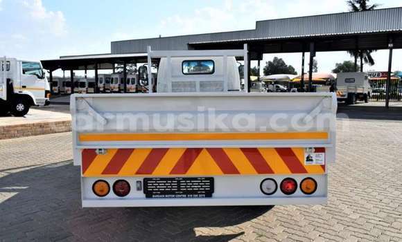 Acheter Occasion Voiture Haima 3 Blanc à Beitbridge, Matabeleland South Acheter Occasion Voiture Haima 3 Blanc à Beitbridge, Matabeleland South
