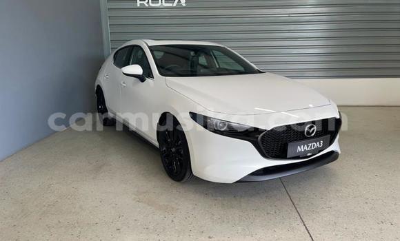 Nunua Ilio tumika Mazda 3 Nyeupe Gari ndani ya Beitbridge nchini Matabeleland Kusini